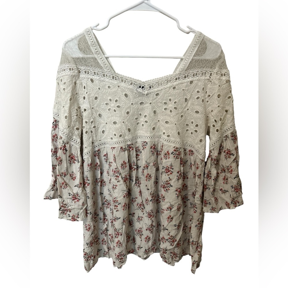 VICI Floral Lace Boho Blouse Size Medium Spring Summer Top